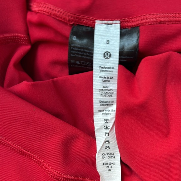 Lululemon - Picture 3 of 4